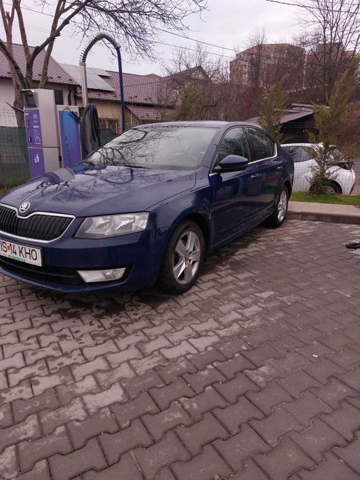Vând Skoda Octavia 3