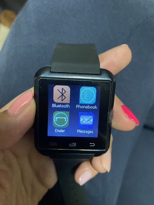 Чисто  нов Смарт часовник