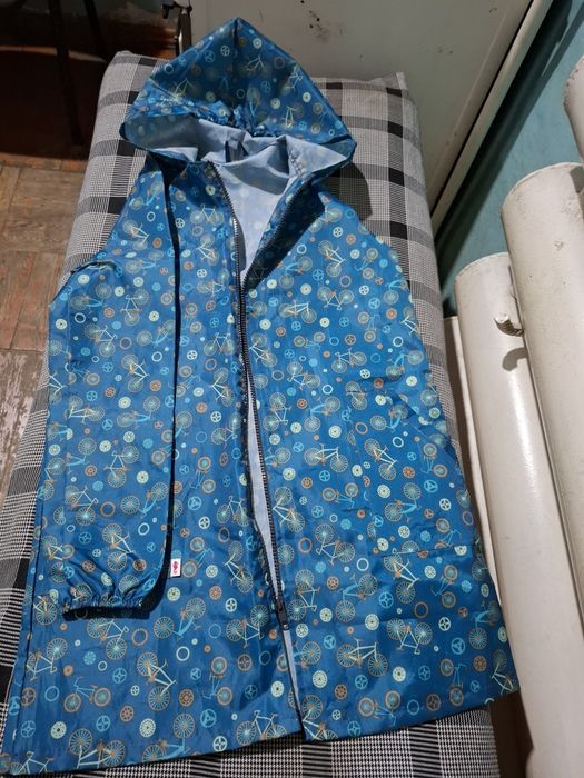 Дождевик  детский совершенно новый