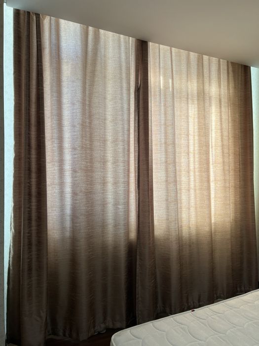 Продам шторы 3 комплекта тюль и штора