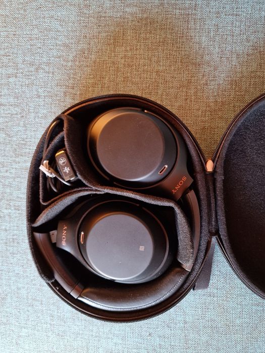 Sony WH-1000XM3 слушалки