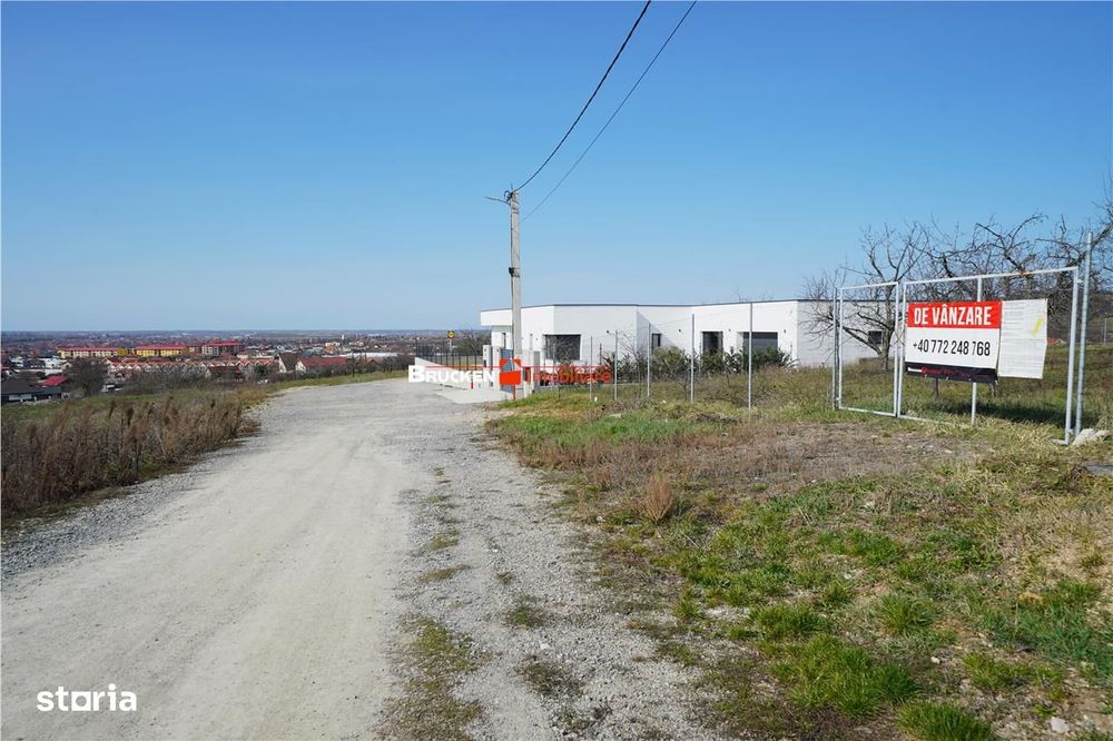 Teren pe deal | 2400 mp