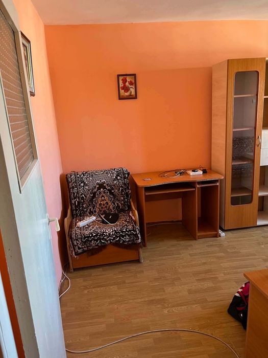 Închiriez garsonieră