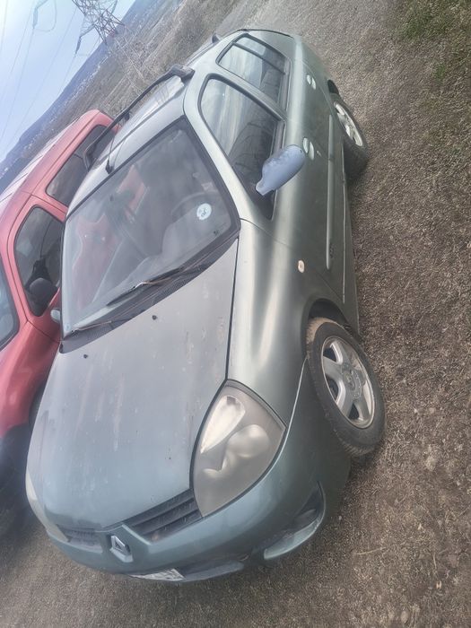 Vand renault benzina