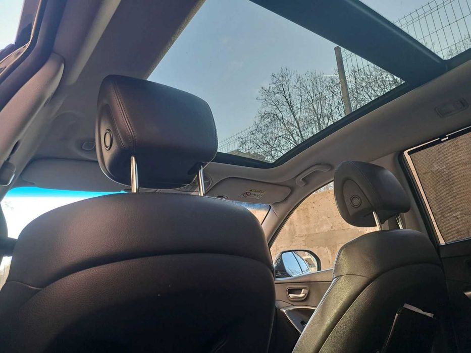 Hyundai Grand Santa Fe
