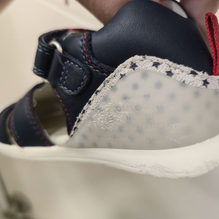 Кожени сандали Biomecanics