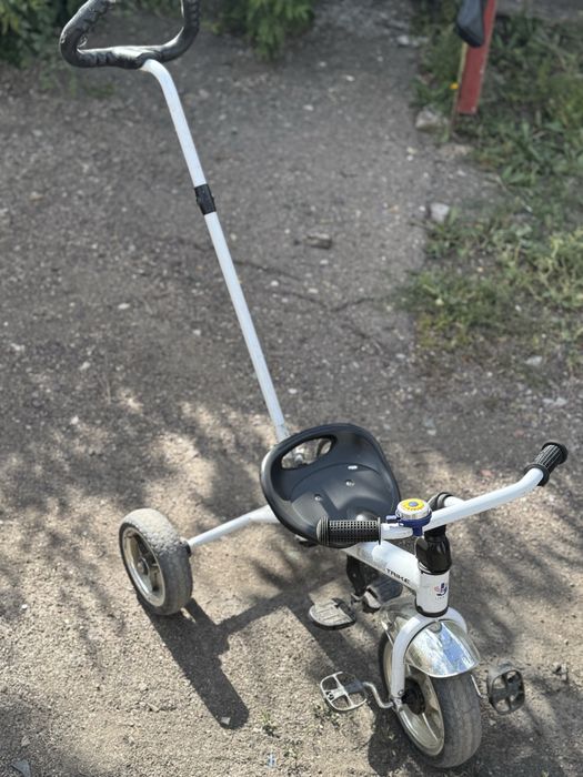 Продается детский велосипед.