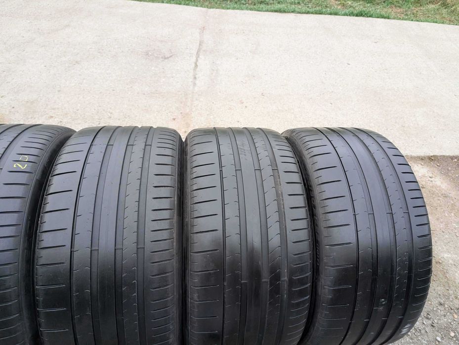 SET 4 Anvelope Vara 285/30 R22 PIRELLI P Zero AO 101Y