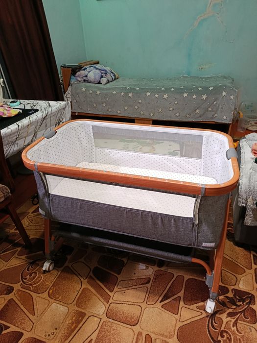 Кроватка люлька деткая