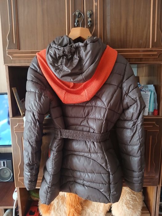 Куртка зимняя на девочку.