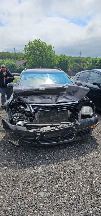 vand passat lovit in fata