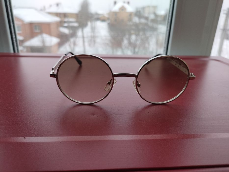 Продам женский очки брендовые