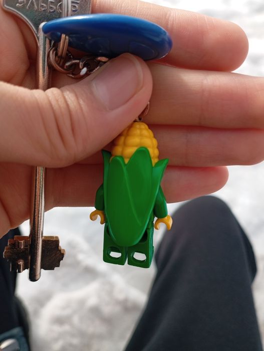 Брелок кукурузы лего