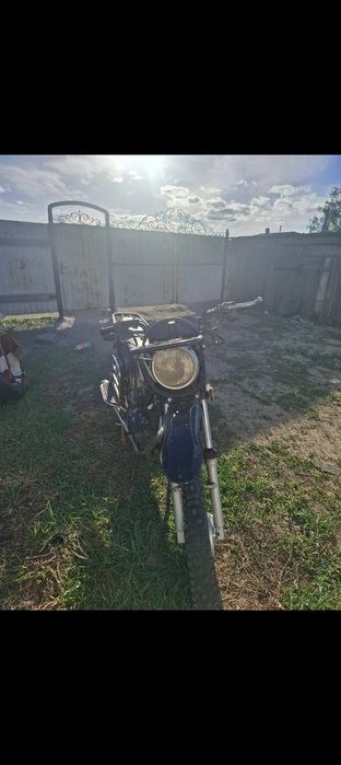 Мотоцикл яки 200 куб