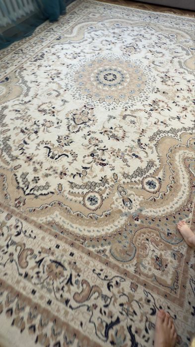 Ковер 3/4  б/у в хорошем состоянии