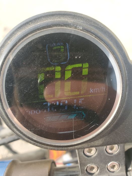 Электросамокат  skilmax x1  40 km .h.  30 запас зона