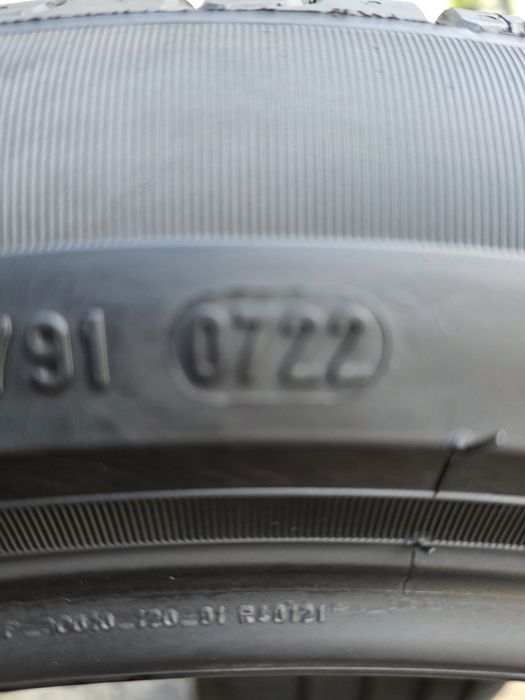 Vând două anvelope de vară falken  245 45 18 dot 1323