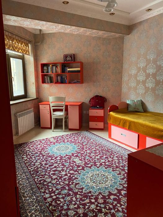 СРОЧНО!!!  Юнусобод, 4-кварталда, Зарафшон жк, 4-хонали кв сотилади.