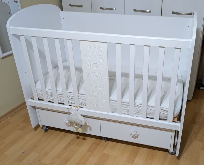 Бебешка кошара с колелца