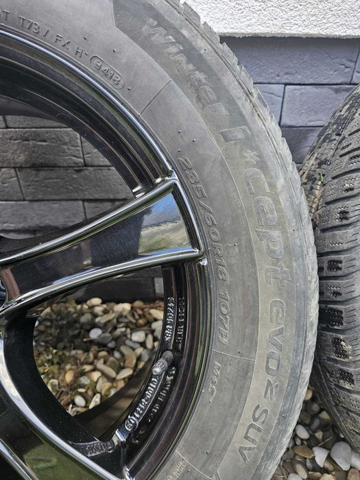 roti Hyundai Tucson R18