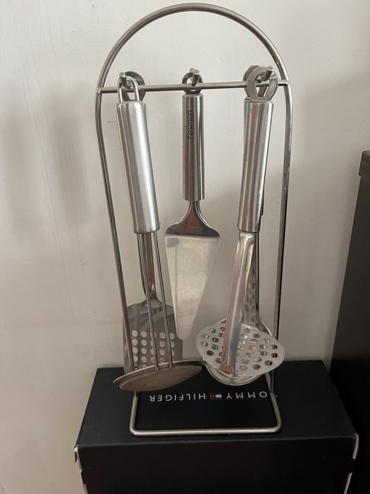 Подставка под кухонные приборы