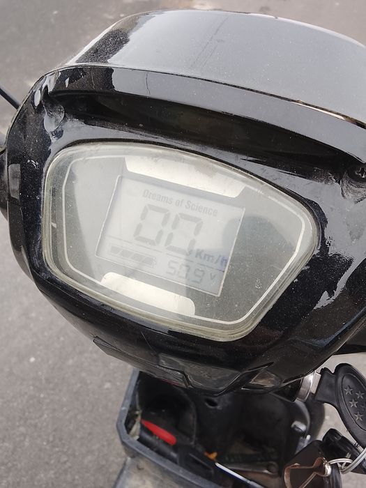 Электро скутер двойх за 70.000