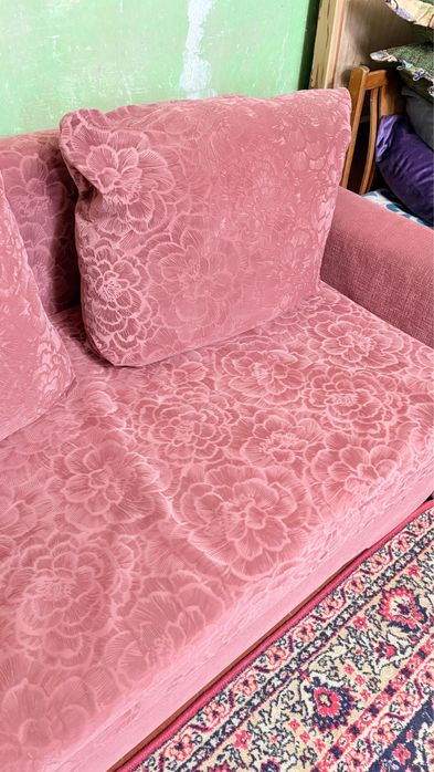 Диван для гостинной