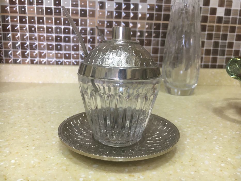 Продается коньячный набор,набор для специй ,вазочки,