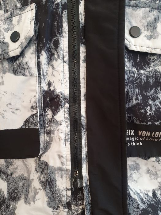 Продам осеннюю куртку