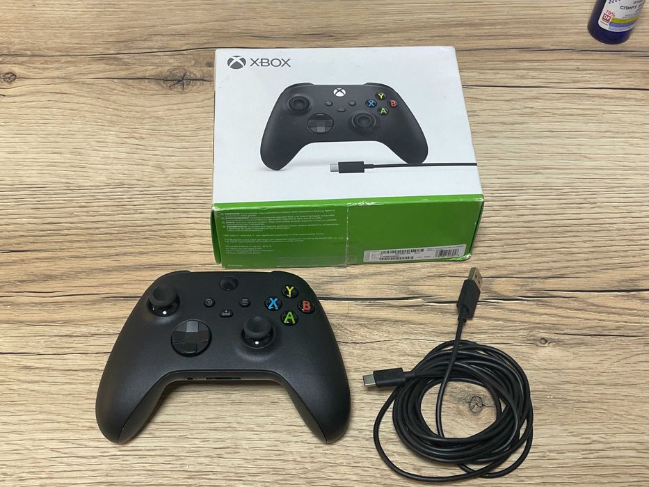 Оригинальный геймпад Xbox Series + кабель Type-C / Идеальное состояние