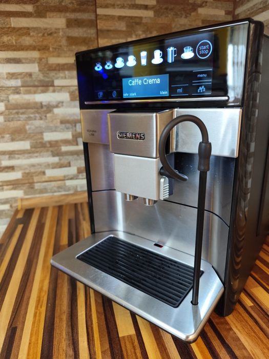 Aparat de cafea cu boabe EQ.6. S 700