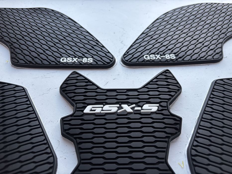 Пълен комплект протектори за Suzuki GSX-8S