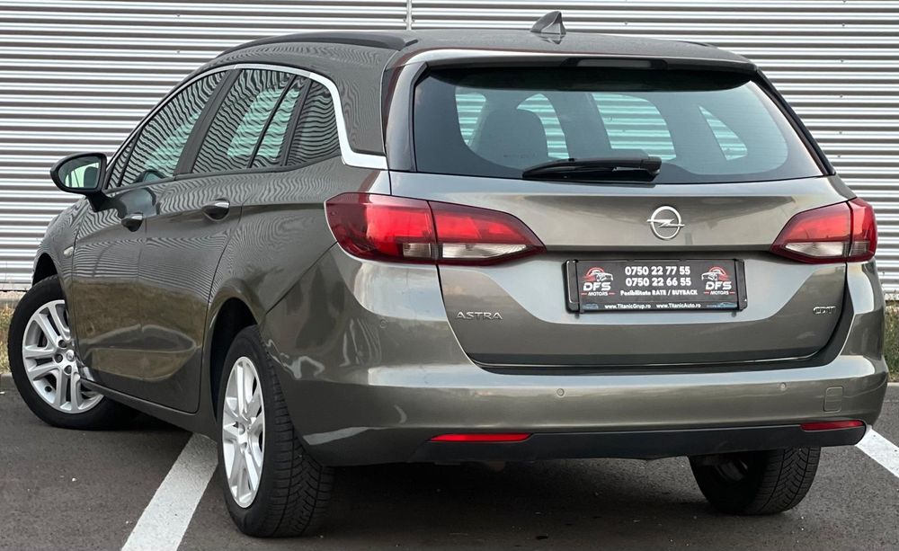 Vand Opel Astra K  Automata * LED * 2018 impecabila urgent