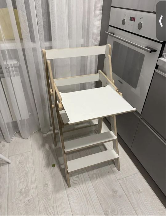 Продам стойку помощника детскую