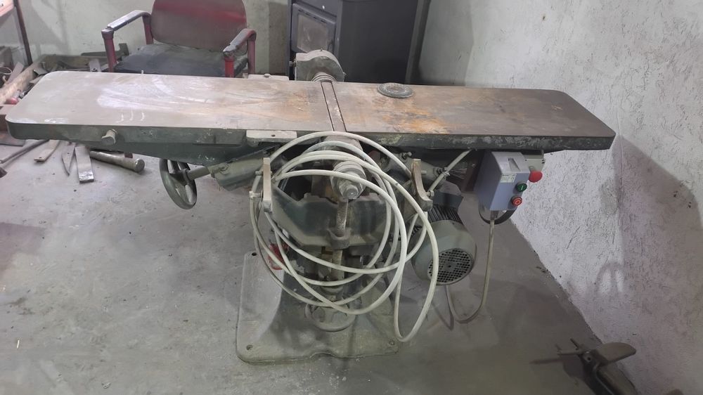 Vând Abrict combinat cu circular