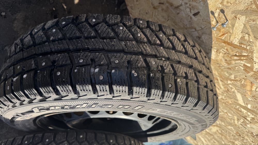 Зимние шины с дисками R15