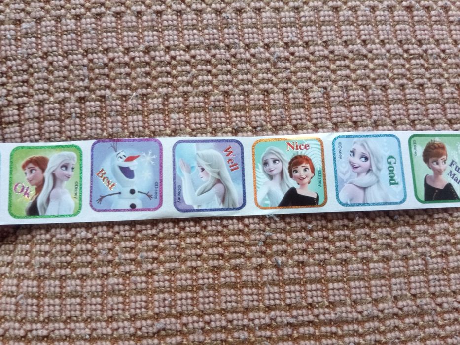 Стикери Замръзналото кралство 2, ролка с 200 броя