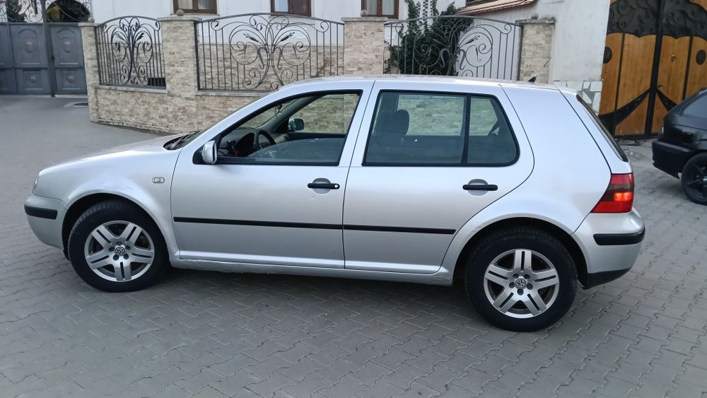VOLKSWAGEN Golf 2002 — imagine 1