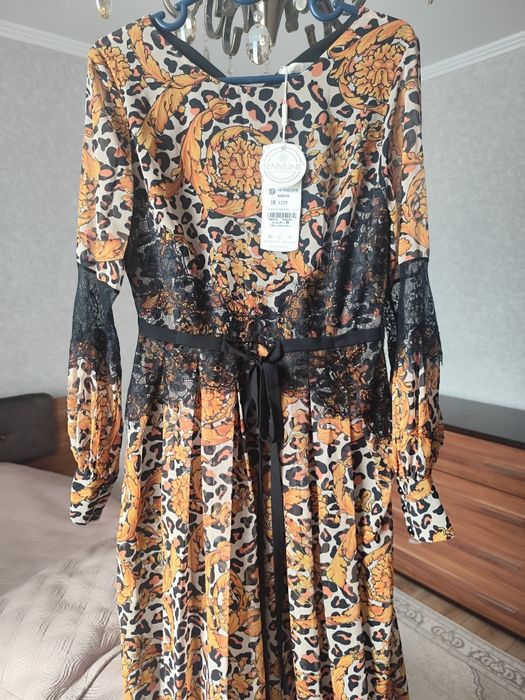 Продам новое платье размер 42 Турция