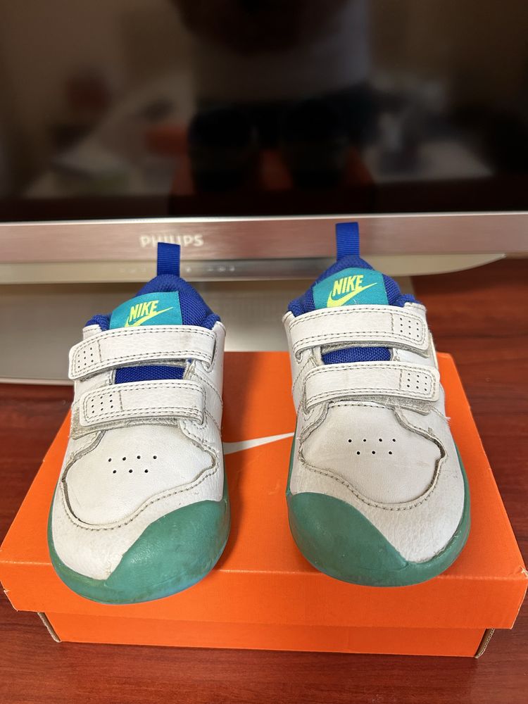 Nike pico 24 deals
