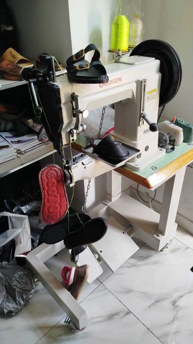 SR-205 Tikuv moshinkasi