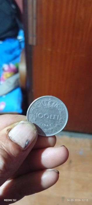 Vând monede vechi 100 lei