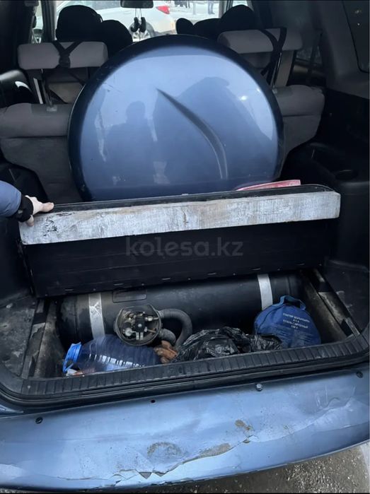 Продается Tayota Rav4 2007, объем 2,4