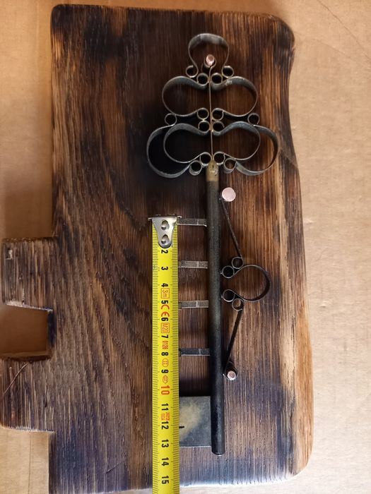 Закачалка за ключове, ръчно изработена