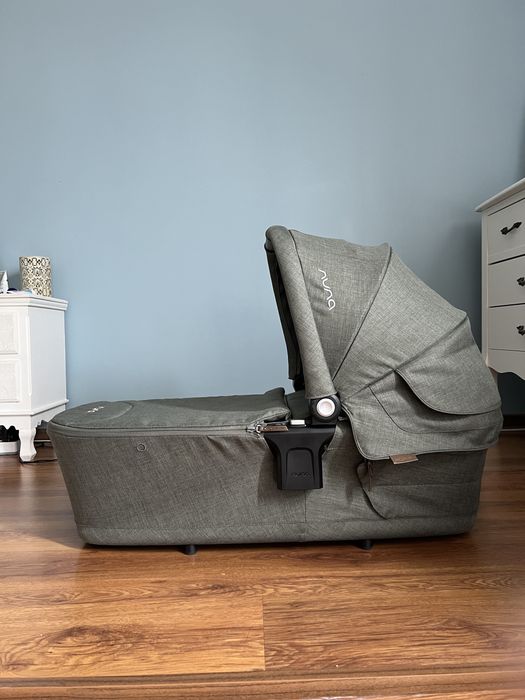 Nuna Lytl pine кош за новородено