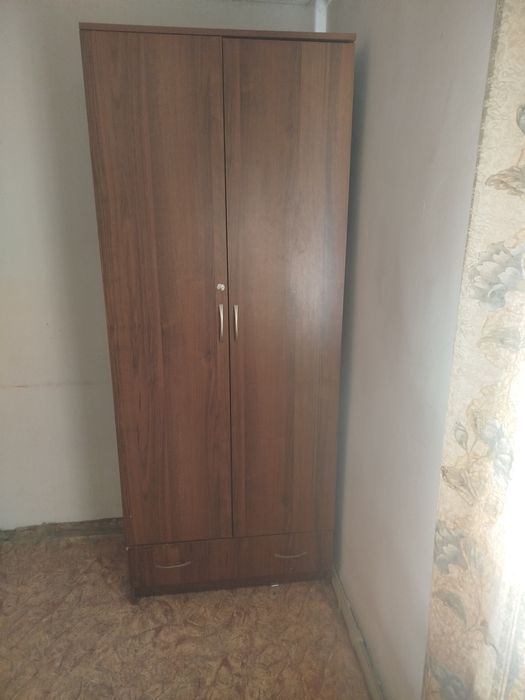 Продам шкаф в нормальном состоянии