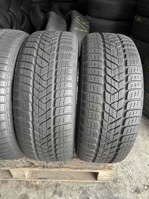 4 anvelope de iarna 225/45/18 Pirelli 6-7 mm!