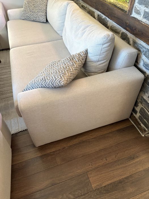 Диван с гарнитура на 1 година