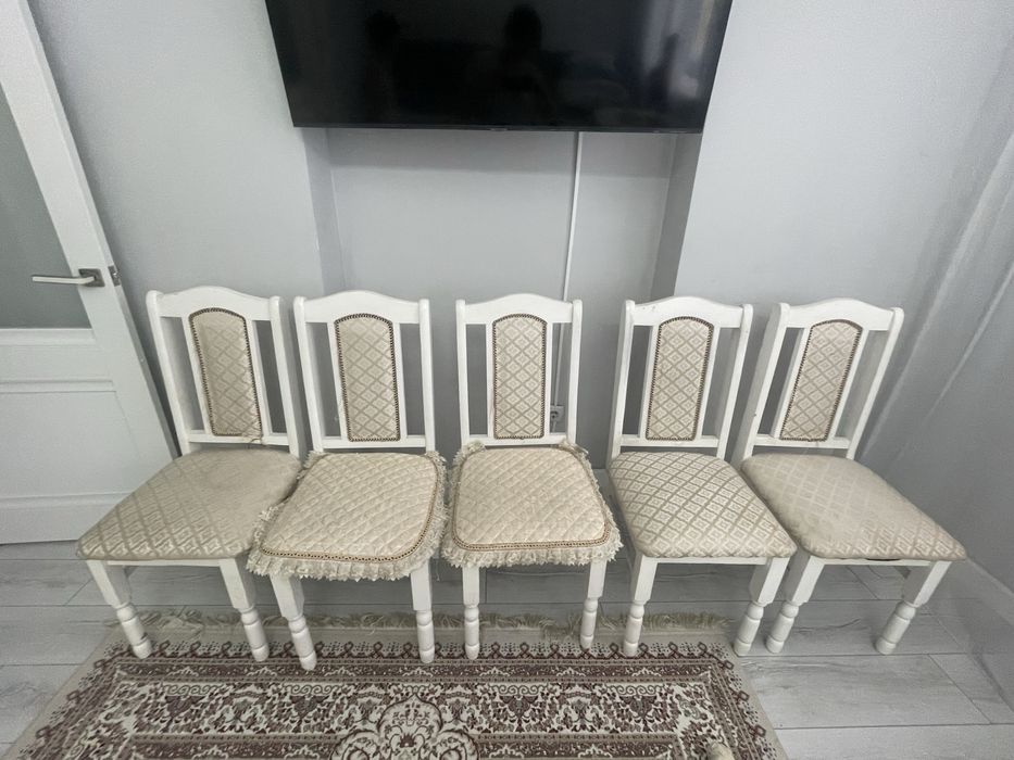 продается стол стульями