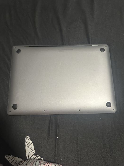 MacBook Pro M2 8GB RAM 500GB SSD 13.3 ca nou tastatura araba